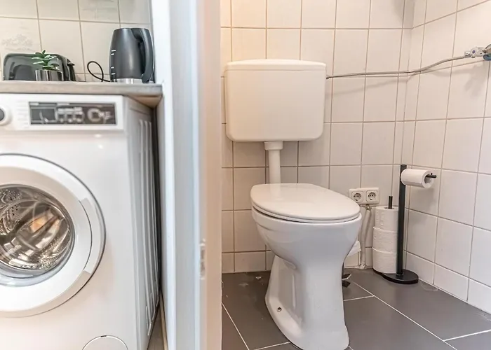 Comfy 2br For Up To 6p, Near Wiener Stadthalle Відень
